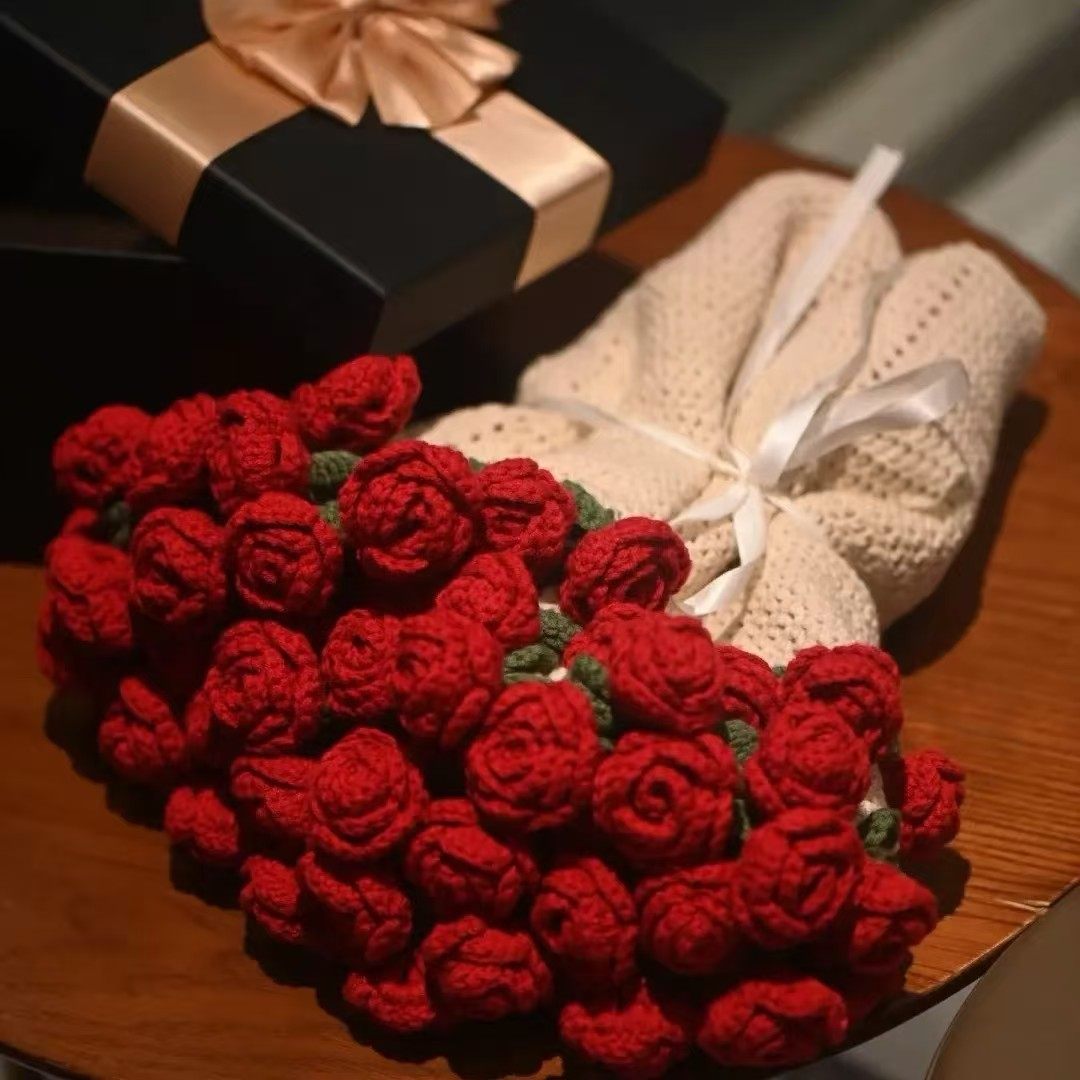 Ins Style Rose Knitted Thread Blanket, Hand-Knitted Bouquet Blanket, Gift for Best Friend, Wool Bedside Blanket Wholesale