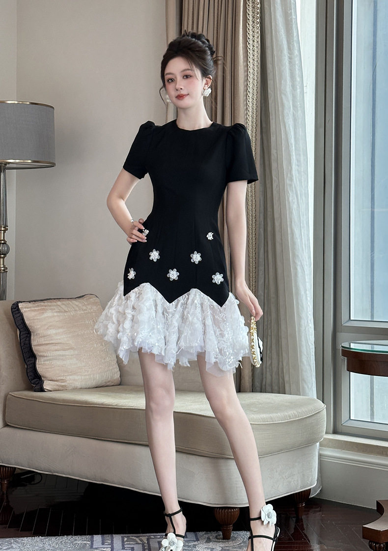 Đầm ôm body nữ cổ tròn tay ngắn phong cách Pháp họa tiết hoa nổi 3D — [Màu đen] chi tiết 8
