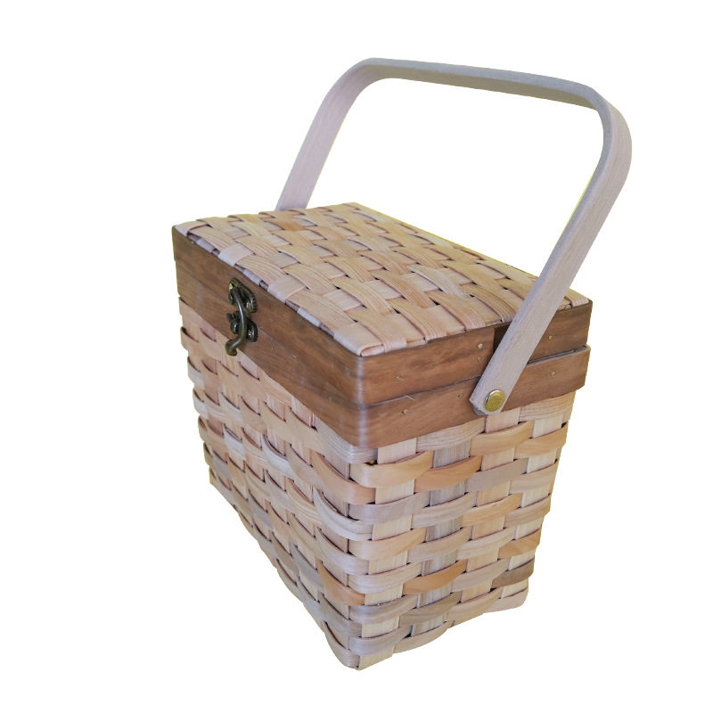 In stock pastoral style woven basket Rattan woven tea basket zongzi basket storage basket rattan primary color handle basket rattan basket wholesale