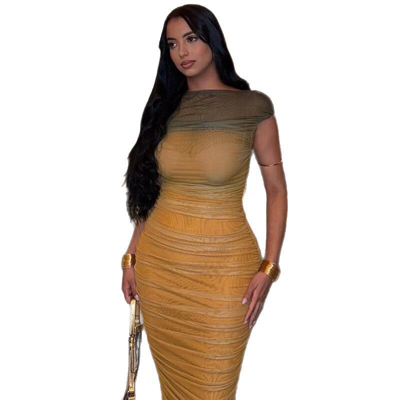 Color Block Gradient Ruched Bodycon Dress Elegant Long Silhouette Round Neck Slim Fit Perfect for Parties and Events