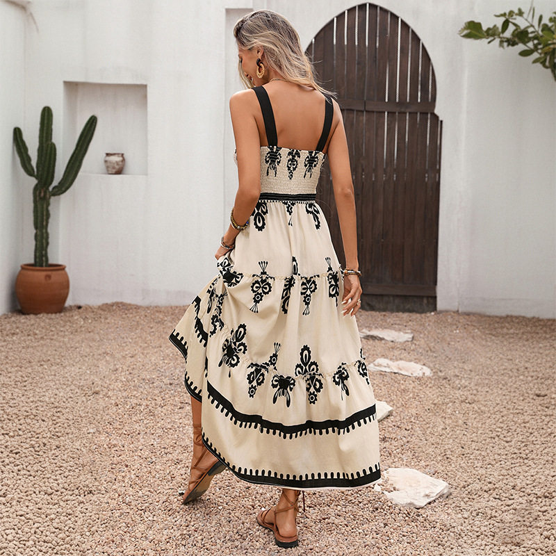 Vintage Floral Print Maxi Dress Sleeveless Bohemian Style Perfect for Summer Vacations Wholesale Available