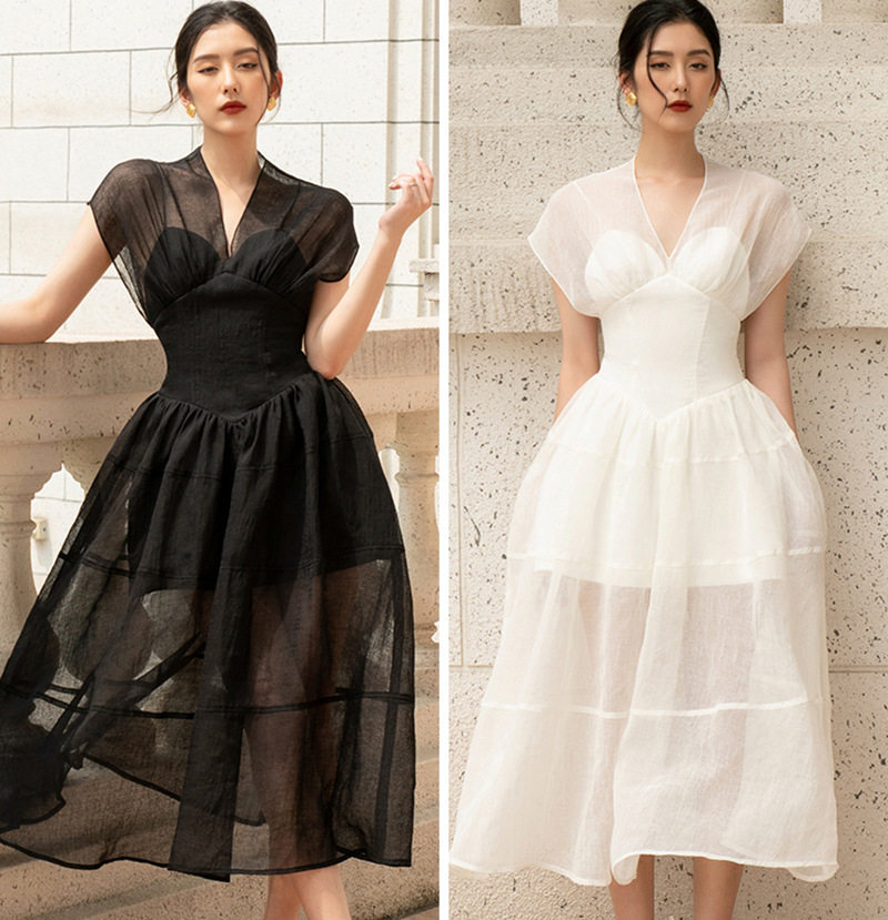 Áo croptop nữ tay raglan cổ chữ V kết hợp chân váy chữ A midi cạp cao — Trắng, Đen chi tiết 2