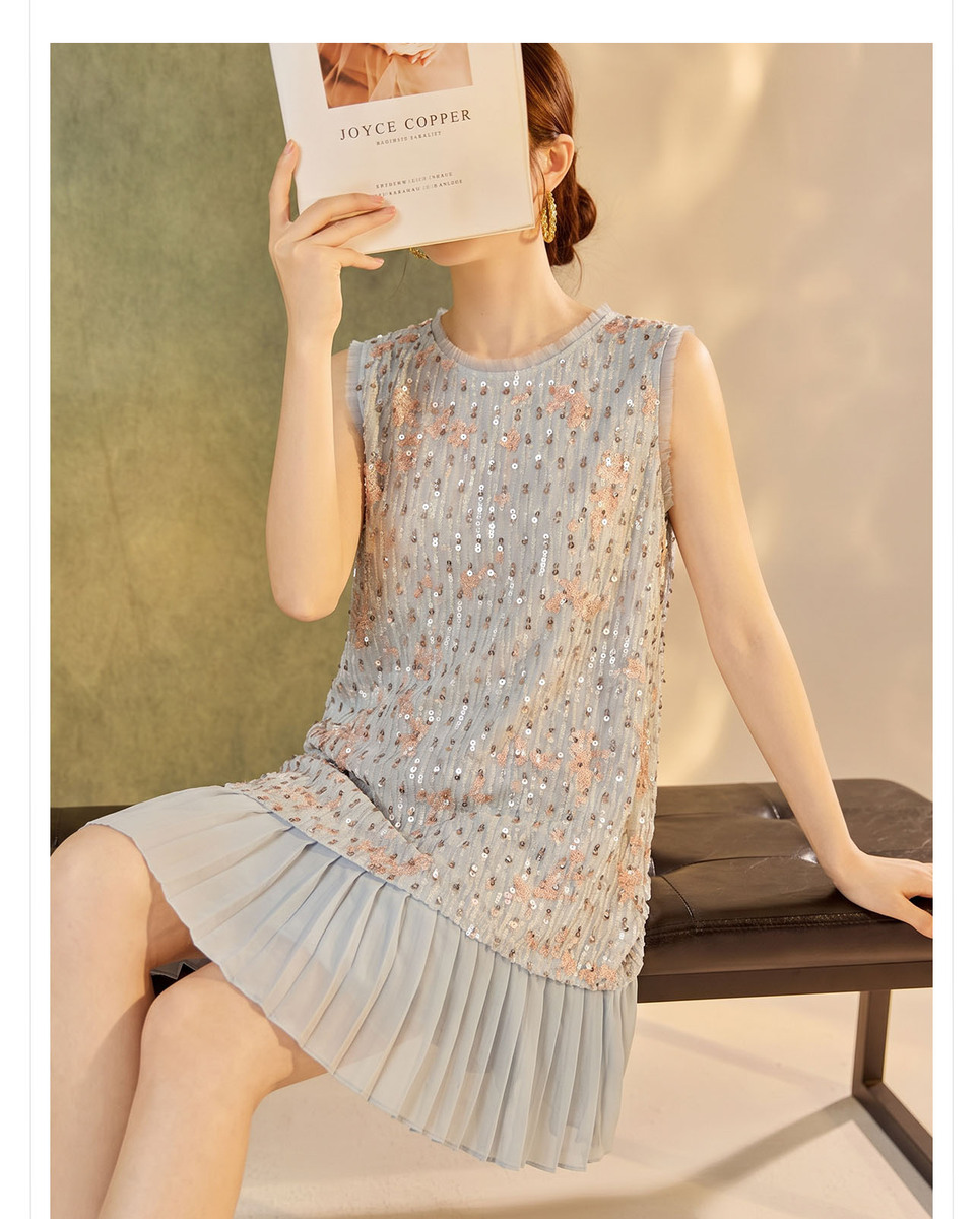 Đầm liền nữ không tay cổ tròn thêu hoa kết sequin dáng chữ A phối bèo tầng — Xanh nhạt