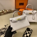 Gold buckle-off-white