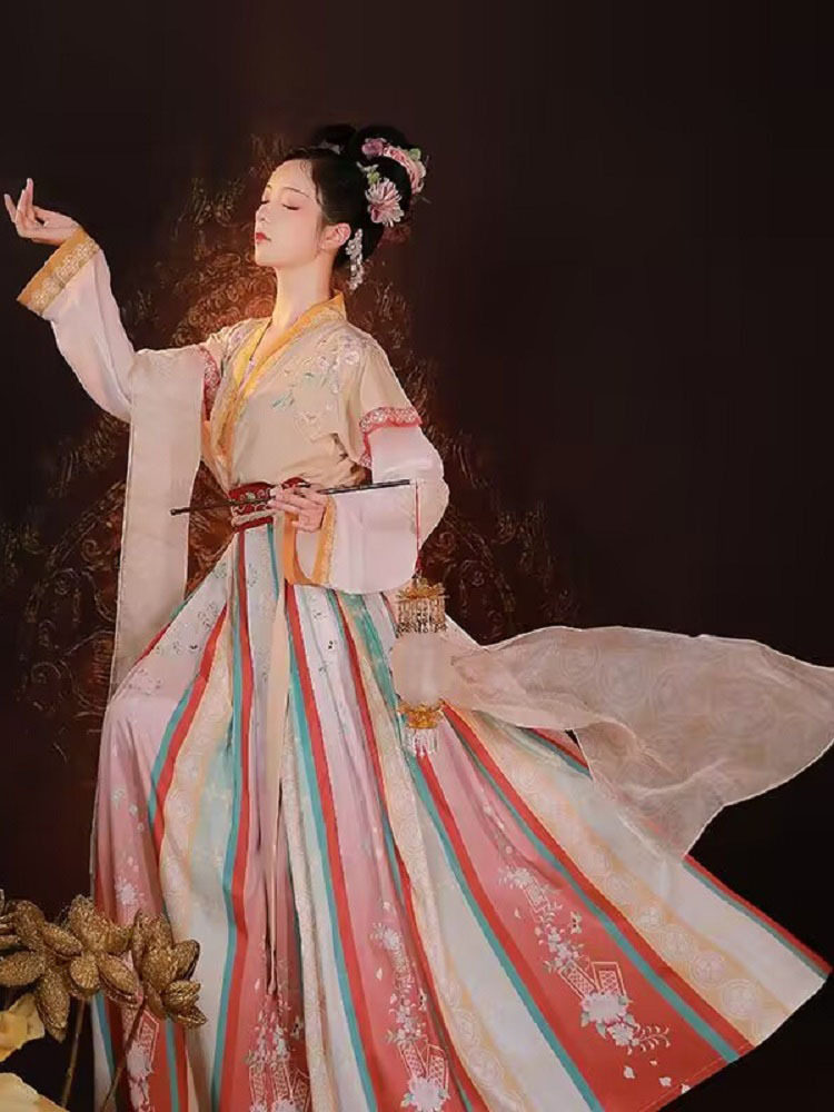 Hanfu Women's New Chinese Style Super Fairy Elegant Maple Wu Drunk Tang Style Qi Waist Women's Pleated Skirt Ancient Clothes Spring and Autumn Skirt