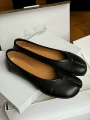 Black flat bottom