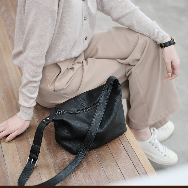 Màu đen cổ điển