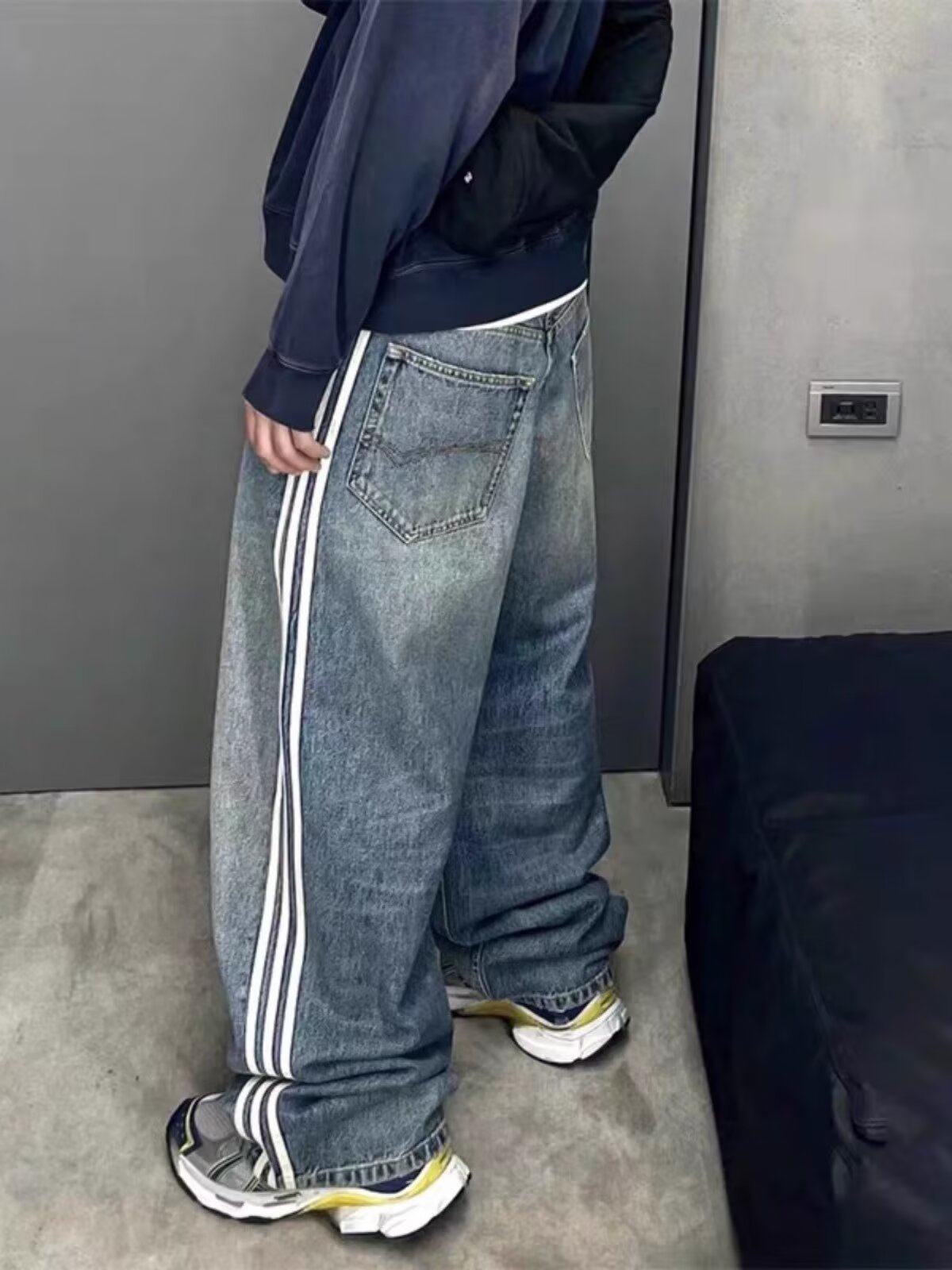 American retro washed old vibe side striped jeans for men and women loose niche design mopping long pants