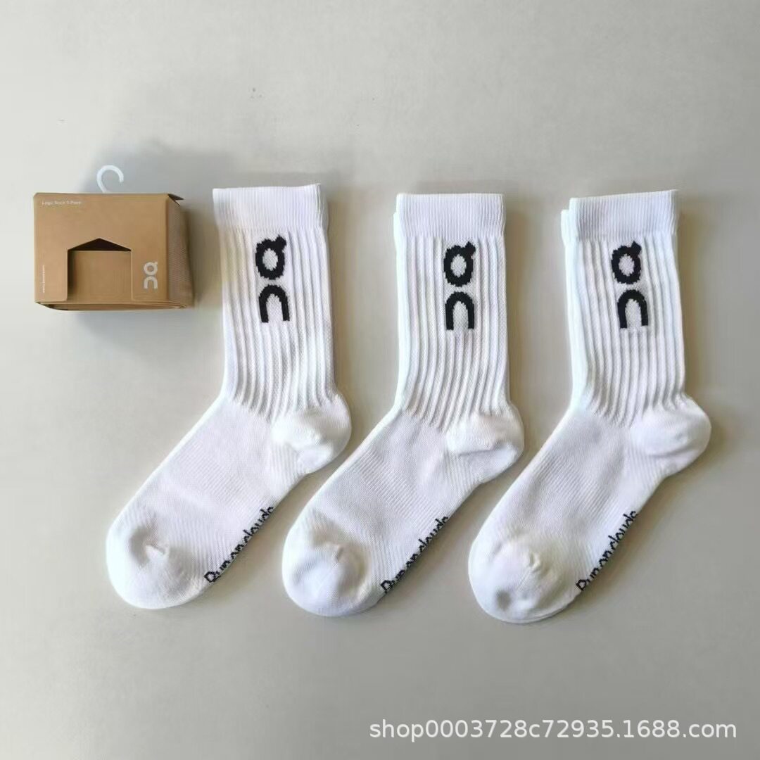 On袜子 3双装昂跑情侣款袜子纯色男女款潮袜时尚中筒袜运动袜