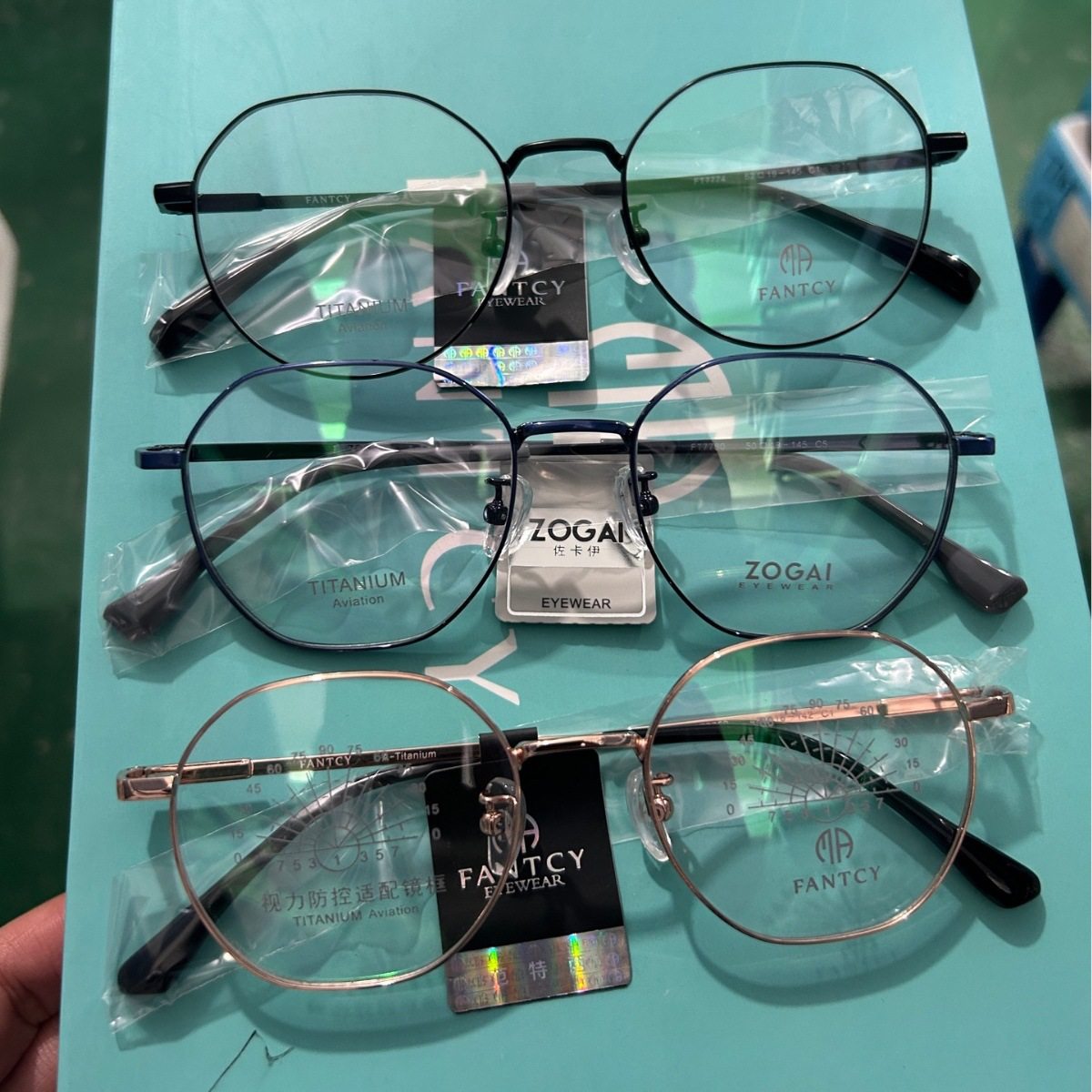 Shenzhen IP titanium frame memory titanium retro large frame myopia frame carved small face plain pure titanium flat mirror wholesale