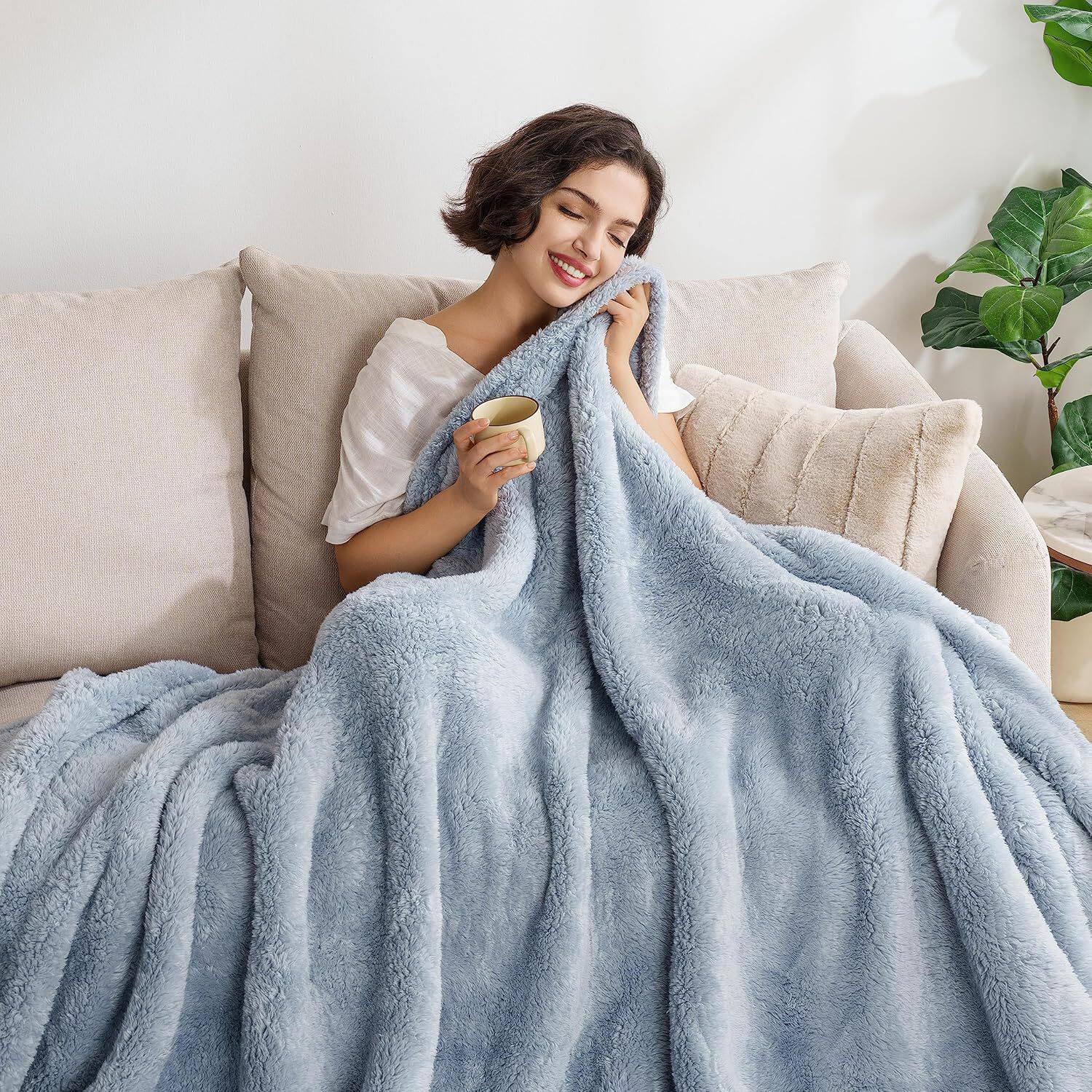 Cross-Border Hot Selling New Flannel Blanket Office Double-Sided Nap Blanket Sofa Cover Blanket Summer Air-Conditioning Blanket