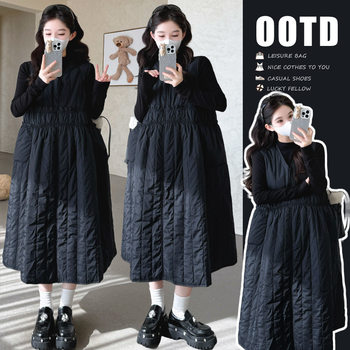 2025 Winter Maternity Wear Simple and Fashionable Two-Piece Set New Half Turtleneck Bottoming + Loose Maternity Cotton Vest