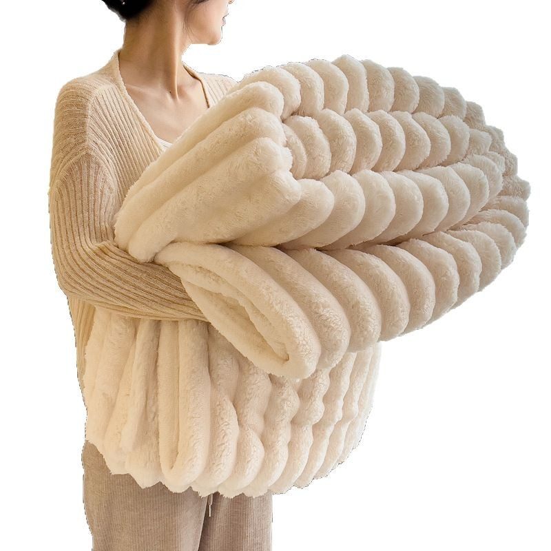 High Weight Rabbit Plush Blanket Winter Multifunctional Milk Fleece Flannel Beibei Fleece Blanket Sofa Nap Blanket Batch