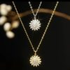 Rotating Sunflower Necklace Women's Fashion Light Luxury Sunflower Pendant Niche Design Sense 18K Gold Titanium Steel Clavicle Chain