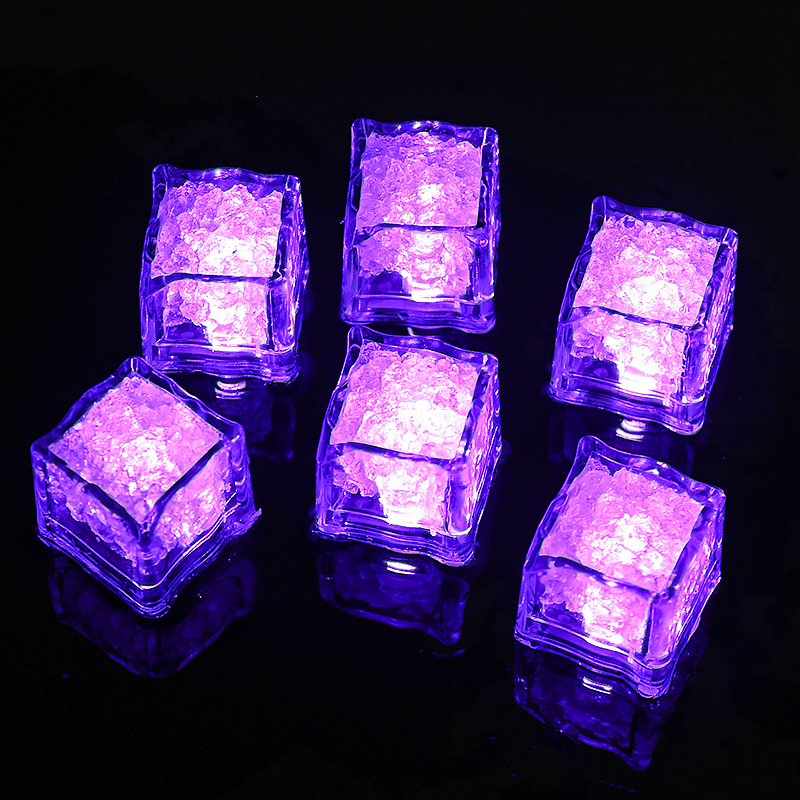发光冰块酒吧KTV遇水即亮LED感应闪光冰块灯七彩快闪慢闪发光玩具