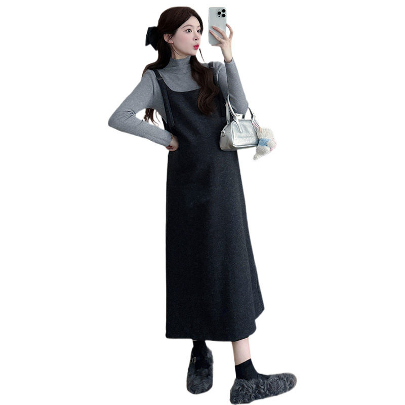 Maternity 2024 Autumn and Winter New Thickened Sweater Base Shirt Woolen Fashion Strand Skirt Long Two-piece Set
