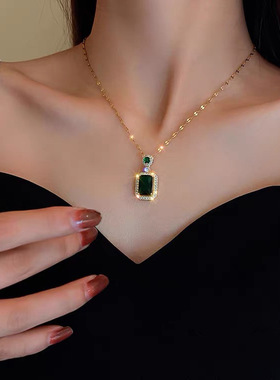 锆石钛钢不掉色嘴唇链女锆石