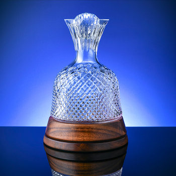 LUTIANNENG Internet Celebrity Creative High-end European-style Light Luxury Personalized New Home Lead-free Glass Rotating Decanter