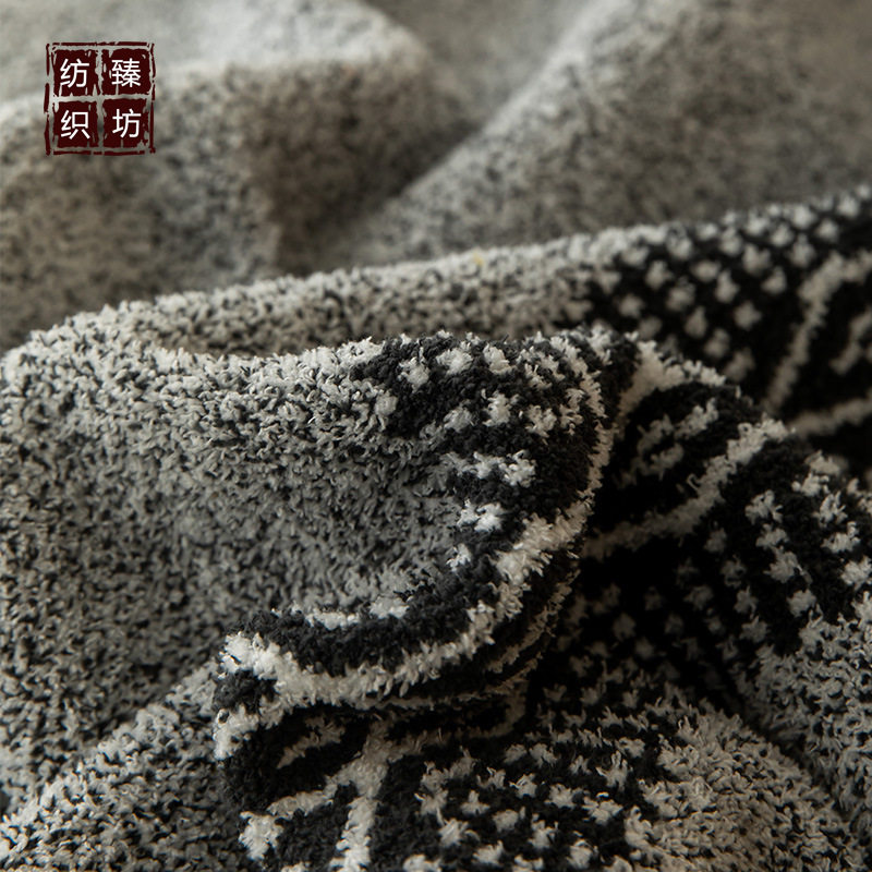 European Elegant Tassel Half Velvet Knitted Throw Blanket Office Lunch Blanket Sofa Bedroom Bed Blanket Word Wool Blanket