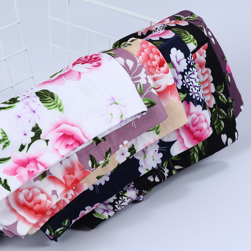 俄罗斯女士高腰内裤性感牛奶丝面料柔软舒适贴身玫瑰花三角裤