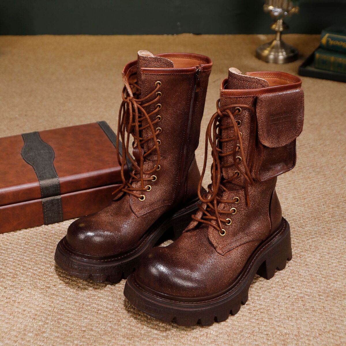 Boot Martin nữ da thật cổ trung, phong cách Anh cổ điển, khóa kim loại cá tính — màu cà phê