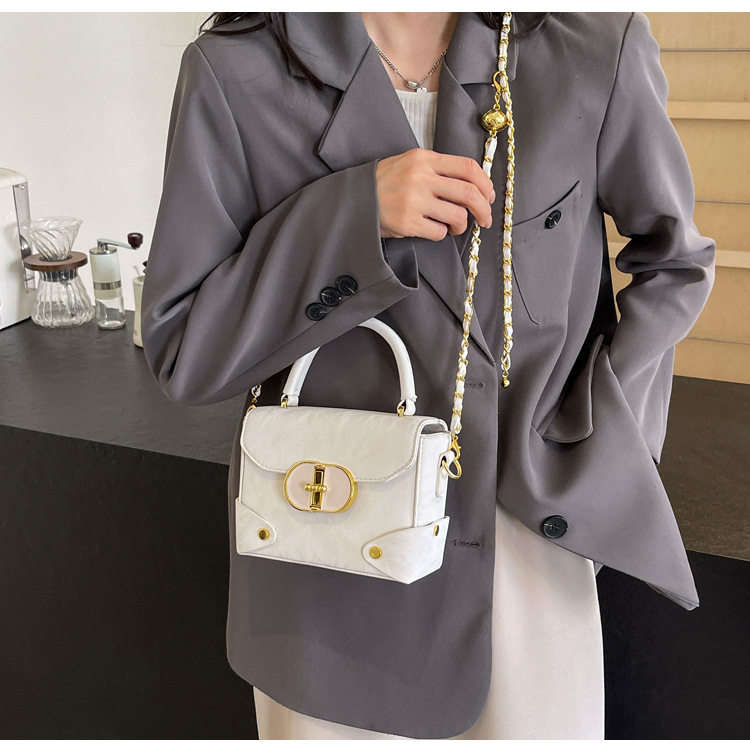 O1CN01QXAnKR1yV4GLdMbyV !!2212088006583 0 cib