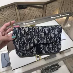 European and American Style D-Shaped Pendant Monogram Canvas Chain Wallet Versatile Crossbody Light Luxury Letter Shoulder Flap Trendy Chanel-Style Retro