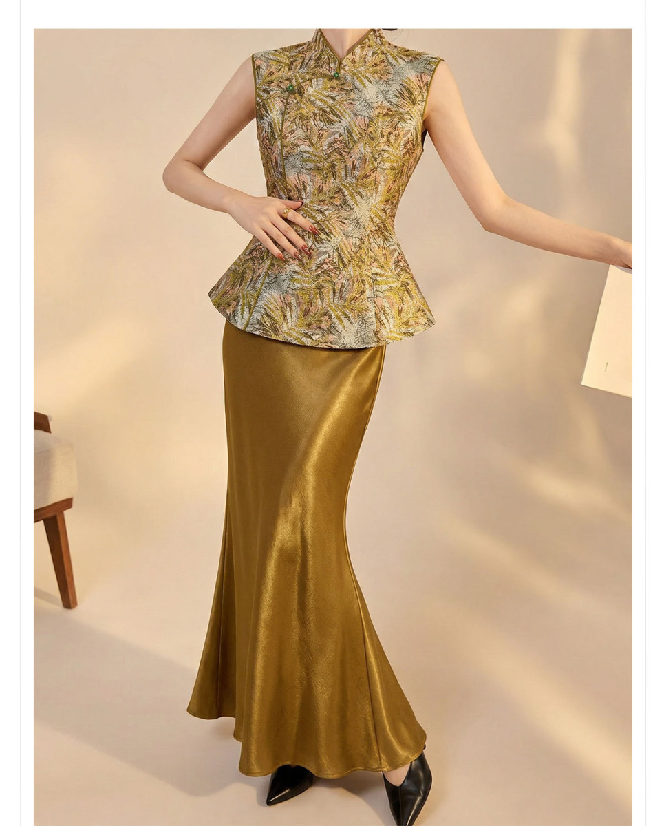 Bộ áo gile dệt jacquard cổ cao không tay kèm chân váy dài chữ A họa tiết hoa — Chân váy vàng hổ phách (giao hàng trong 7 ngày), Chân váy xanh lá trúc (giao hàng trong 7 ngày), Áo gile dệt jacquard (giao hàng trong 7 ngày), Áo gile dệt jacquard (giao hàng trong ngày)