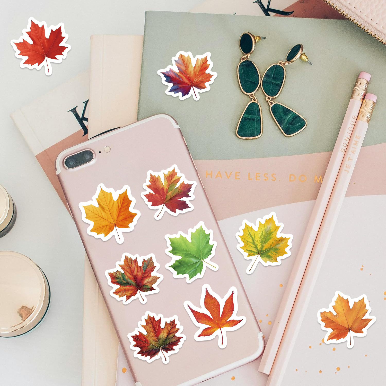 500 sheets/roll roll roll paste cross-border hot tape cartoon maple leaf paste hand account material decorative envelope sealing sticker