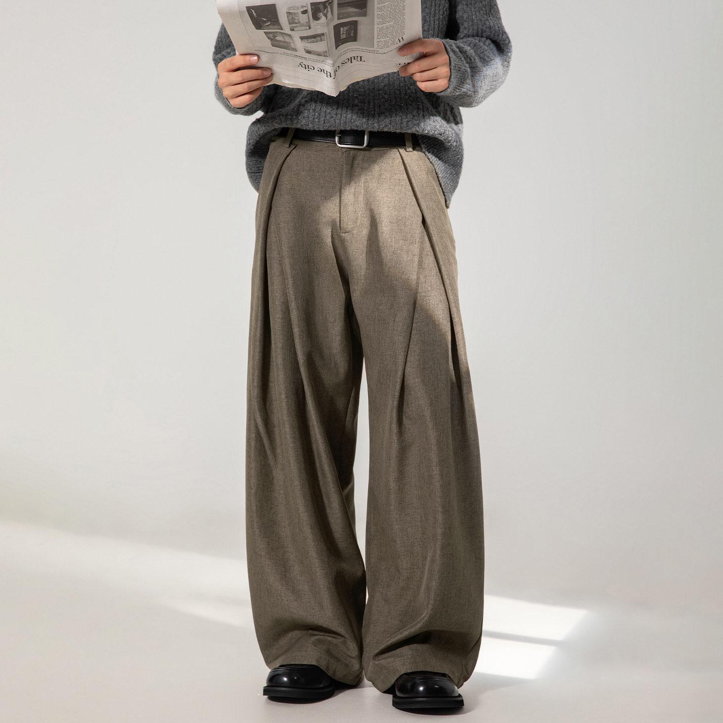 การออกแบบจีบข้ามผ้าม่านกางเกงลำลองผู้ชายสไตล์ฤดูใบไม้ร่วงกาง...