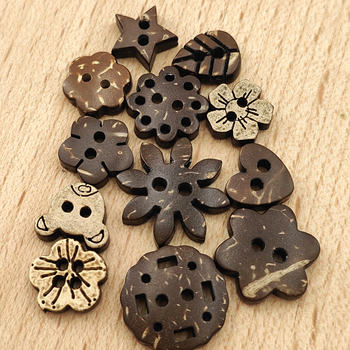 Supply of 10 Beautiful and Cute Coconut Shell Buttons, Large Quantities in Stock, Direct Sales from the Manufacturer