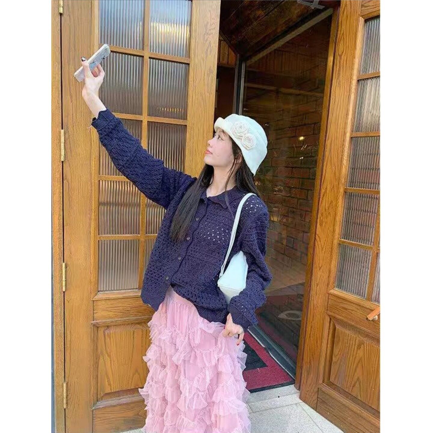 春季镂空翻领开衫休闲纯色波西米亚风针织开衫巨好看女装