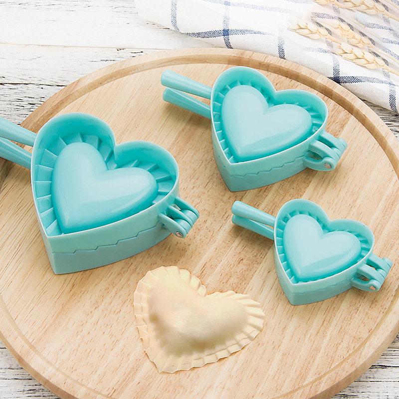 Spot Plastic Heart-Shaped Plastic Dumpling Mold Huaxing Dumpling Making Utensils Home Kitchen DIY Dumpling Making Machine