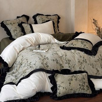 French Retro Style Warm Milk Velvet Four-Piece Set with Floral Carved Thickeneded Quilt Cover Winter Bedding Green Coffee Color