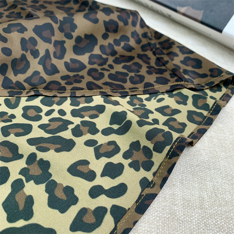 Chân váy dài họa tiết da báo chất liệu satin bóng nhẹ dáng chữ A — Da báo chất lượng cao