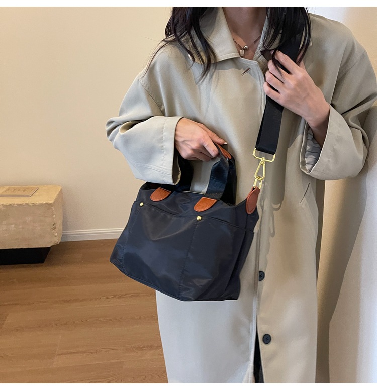 O1CN01QcKL9k1rTVWY3iSz0 !!2216500785632 0 cib