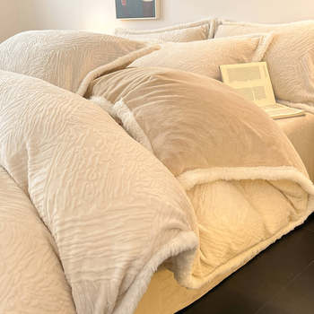 Class a Carved Milk Velvet Four-Piece Set 2025 New Winter Thickeneded High-End Quilt Cover Coral Velvet Bed Sheet Bedding 3