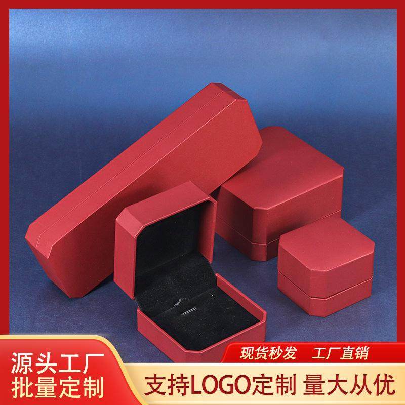 Daifuku-Style Octagonal Jewelry Box for Rings, Pendants, Packaging Box for Bracelets, Chow Tai Seng and Lao Fengxiang Packaging Box