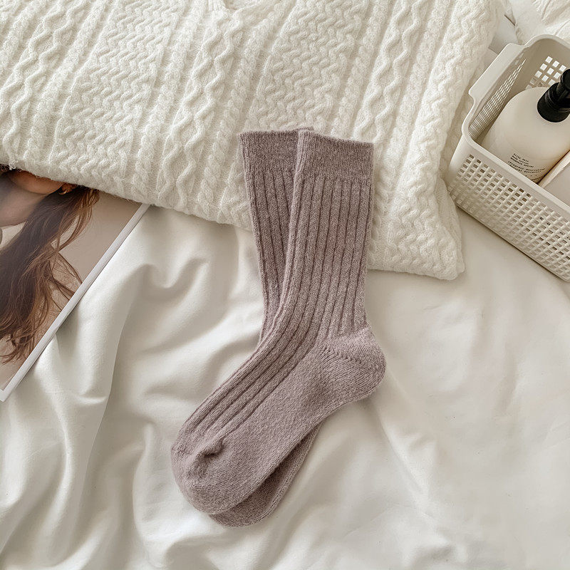 羊毛袜子女秋冬季中筒加绒加厚保暖日系纯色粗条冬天羊绒堆堆长袜