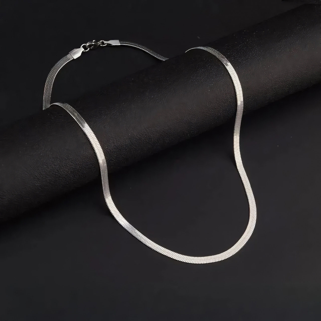 Customized Blade Chain Titanium Steel Necklace Trendy Jewelry Simple Accessories Light Luxury High-End Clavicle Chain Cross-Border Hot Sale