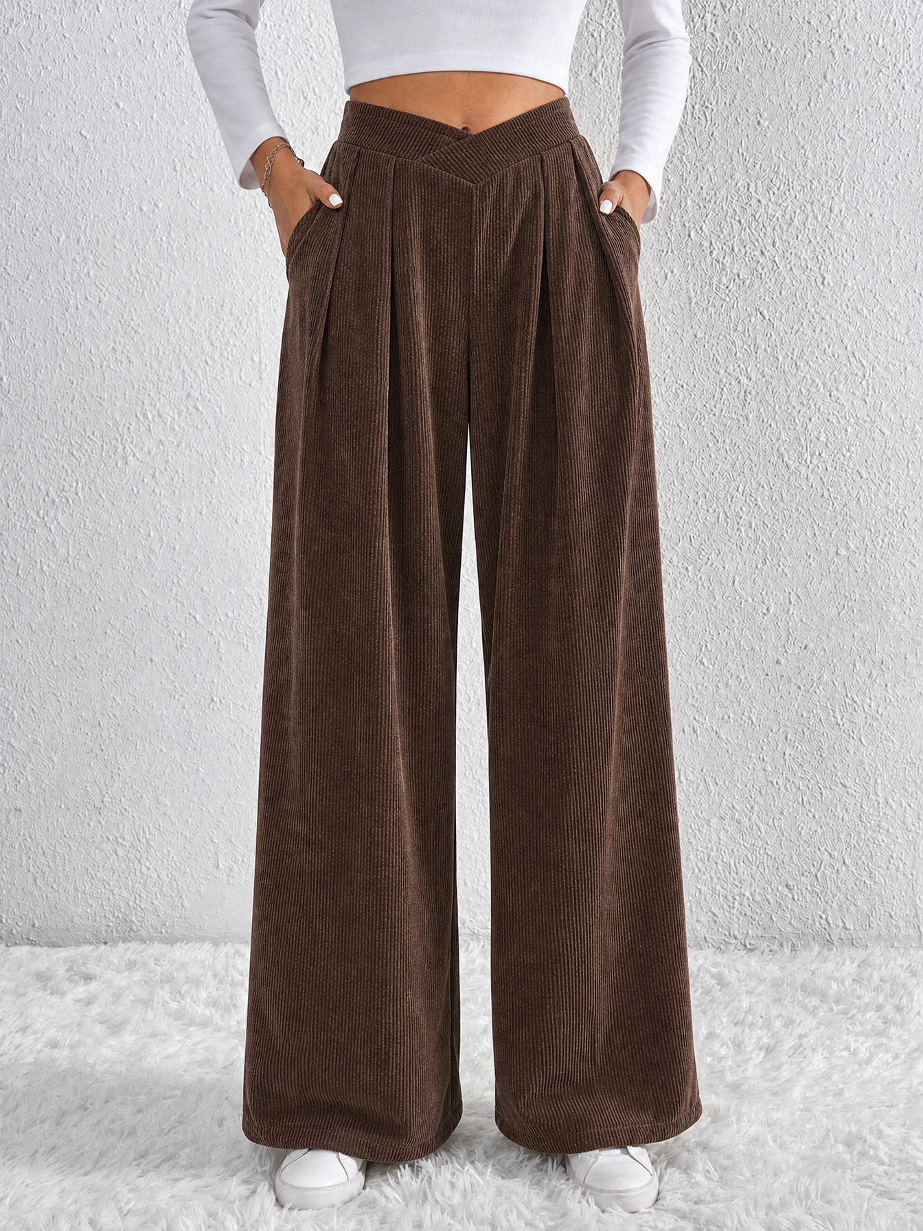 Vintage Brown Wide Leg Trousers for Women V Waist Pleated Design Relaxed Fit Autumn Winter Casual Wear Wholesale