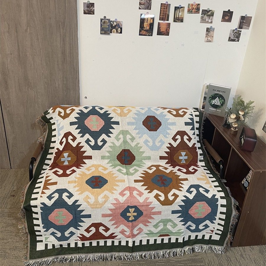 Color Geometric Features Blanket Sofa Cover Blanket Outdoor Camping Tent Cushion Blanket Cotton Blanket Support Wholesale