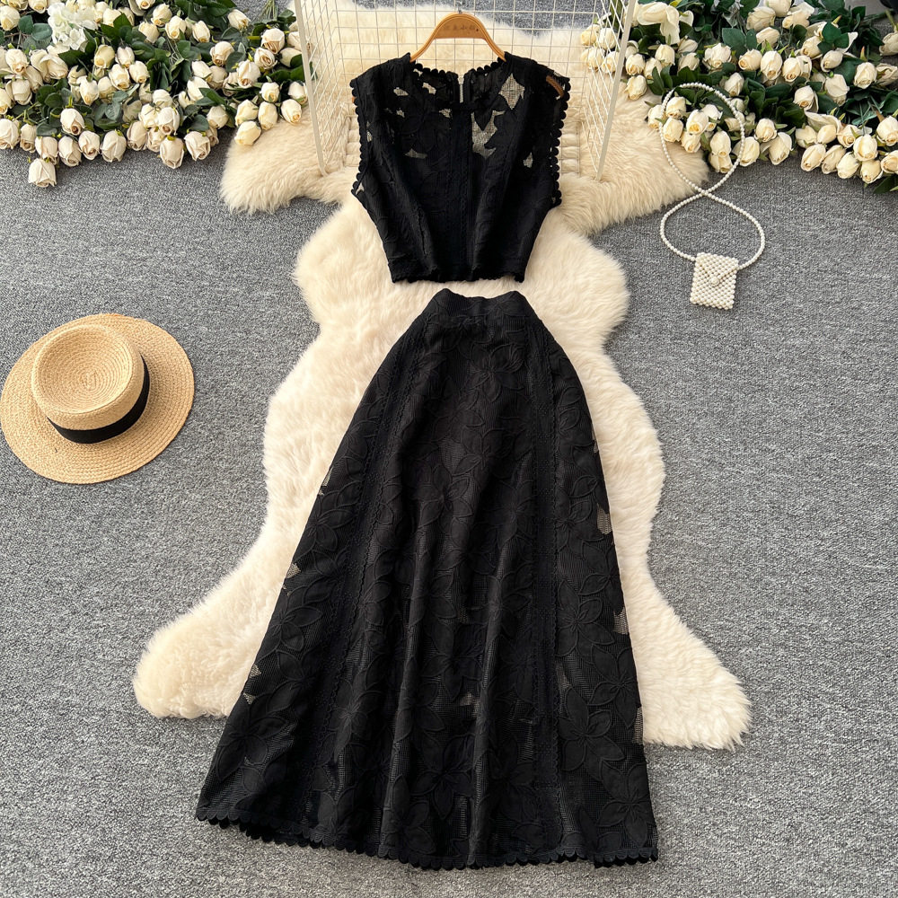 French Style Autumn Outfit Elegant Sleeveless Lace Embroidered Top with High Waisted Skirt Set Perfect for Casual or