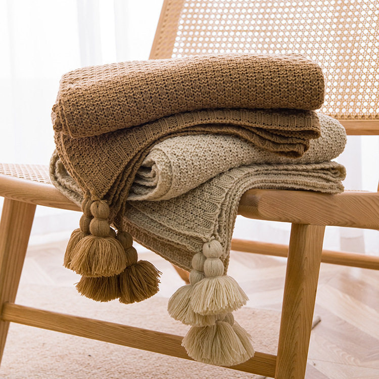 Ins Style Internet Celebrity Same Style Handmade Blanket Casual Lunch Break Office Tassel Sofa Blanket Simple Bed Flag Bed End Blanket