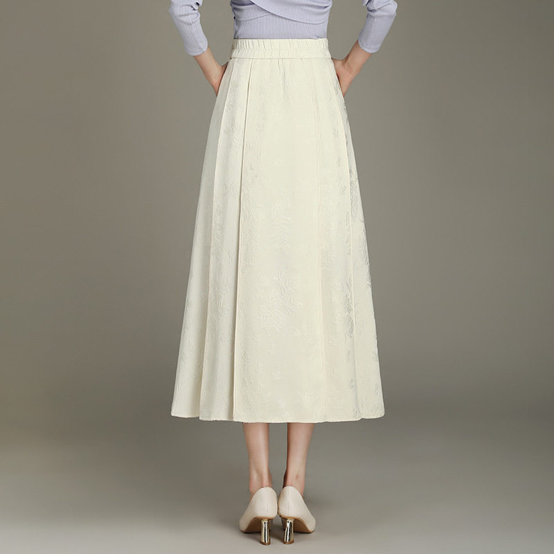 Jacquard High-Waisted Horse-Face Skirt, Chinese-Style Half-Length Skirt, New Fashion Style for Autumn and Winter 2024, Elegant Long A-Line Skirt