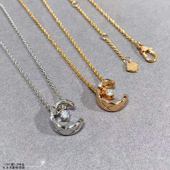 V Gold CNC Craft Rhomboid Necklace COCO Water Ice Moon Diamond Clavicle Chain Xiao Xiang Home Moon Star Pendant Necklace