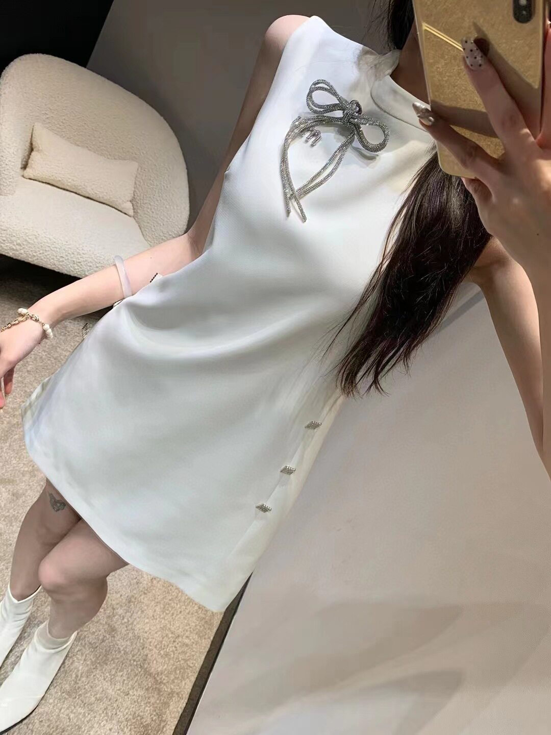 Váy mini chữ A trắng tay không cổ tròn phong cách cơ bản — Trắng chi tiết 7