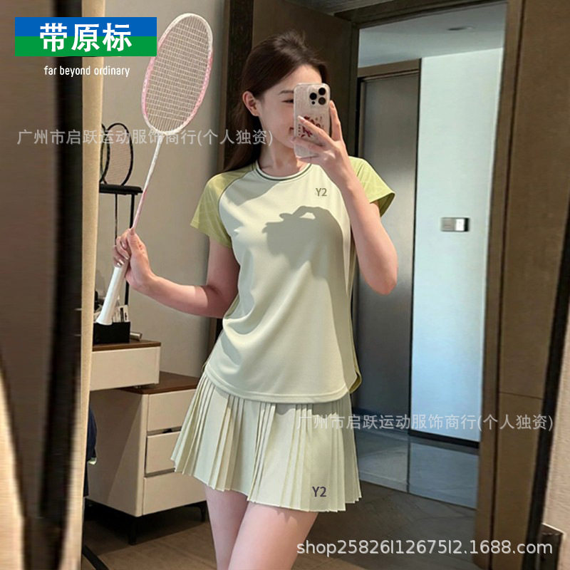 ชุดกีฬาแบดมินตันสำหรับผู้หญิง รุ่นใหม่ปี 2026 ชุดฝึกซ้อมกีฬาแขนสั้น แห้งเร็ว เสื้อยืด ชุดแข่งขันทีมสำหรับผู้ชาย เสื้อเจอร์ซีย์