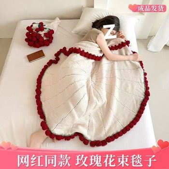 Multifunctional Finished Simulated Rose Bouquet Blanket for Best Friend and Girlfriend Valentine's Day Birthday Gift Flower Shawl