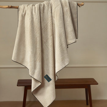 2025 New Style Yarn-Dyed Jacquard Casual Blanket Simple Pure Color Flannel Blanket Autumn and Winter Warm Nap Sofa Blanket